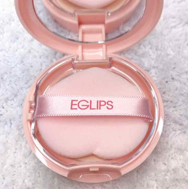 EGLIPS ブラーパウダーパクト ピーチエディションのクチコミ「見てください…！！
この可愛さの塊…！！🍑

昨日届いて、パケも機能も気に入り過ぎたので
自分.....」（3枚目）