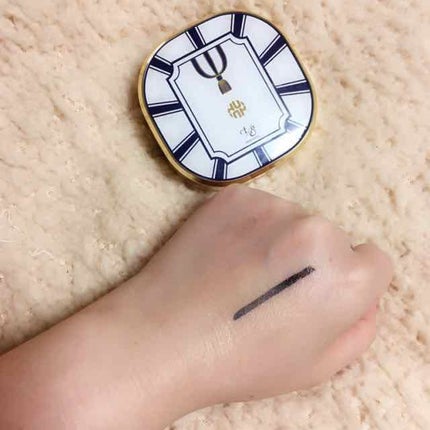 OHUI Ultimate Cover Cushion Moistureのクチコミ「韓国のクッションファンデ
O HUI
このケースに一目惚れして、以前買ってしまったもの(〃ω〃.....」(3枚目)