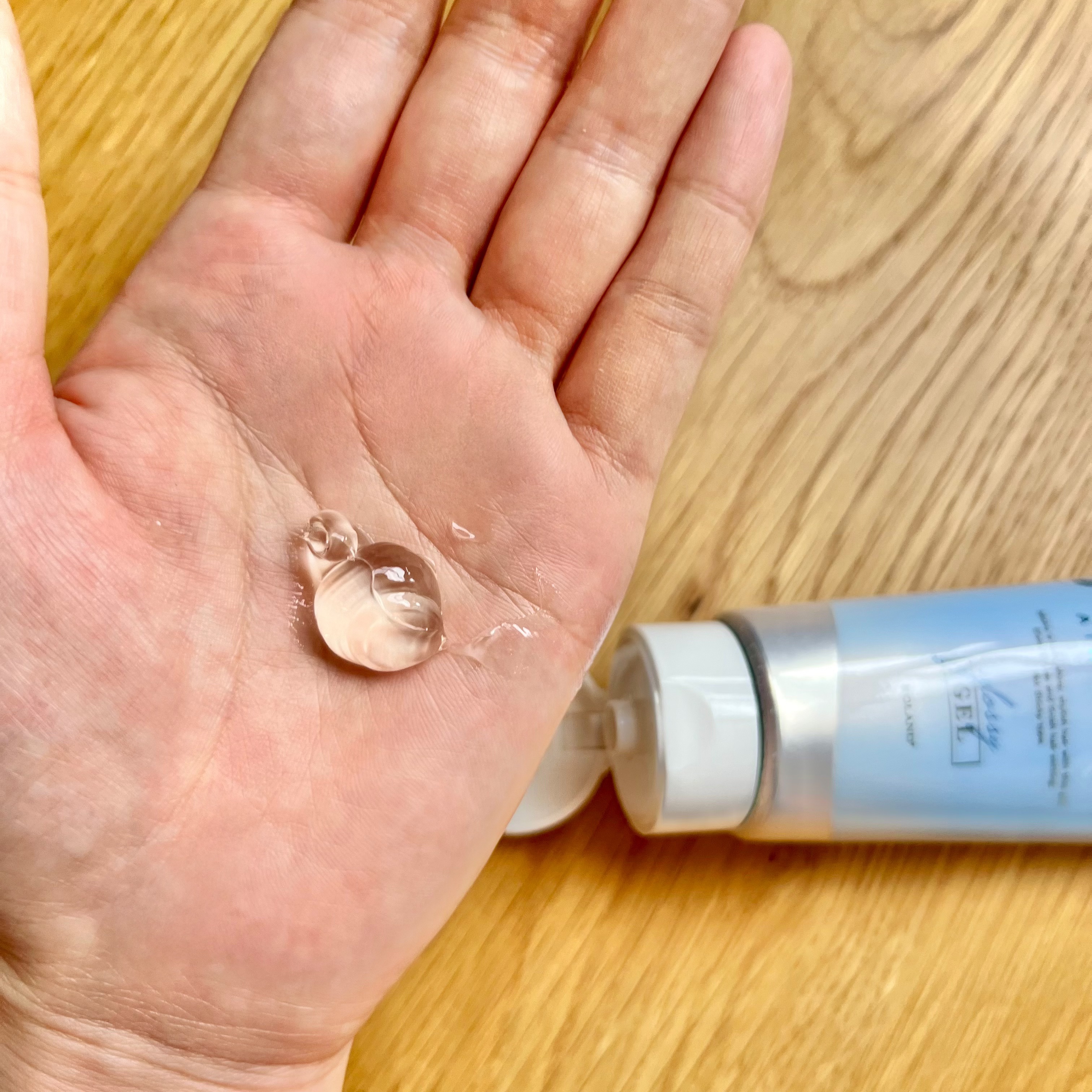 グロッシーヘアジェル/エアリー&イージー/ヘアジェルを使ったクチコミ（2枚目）