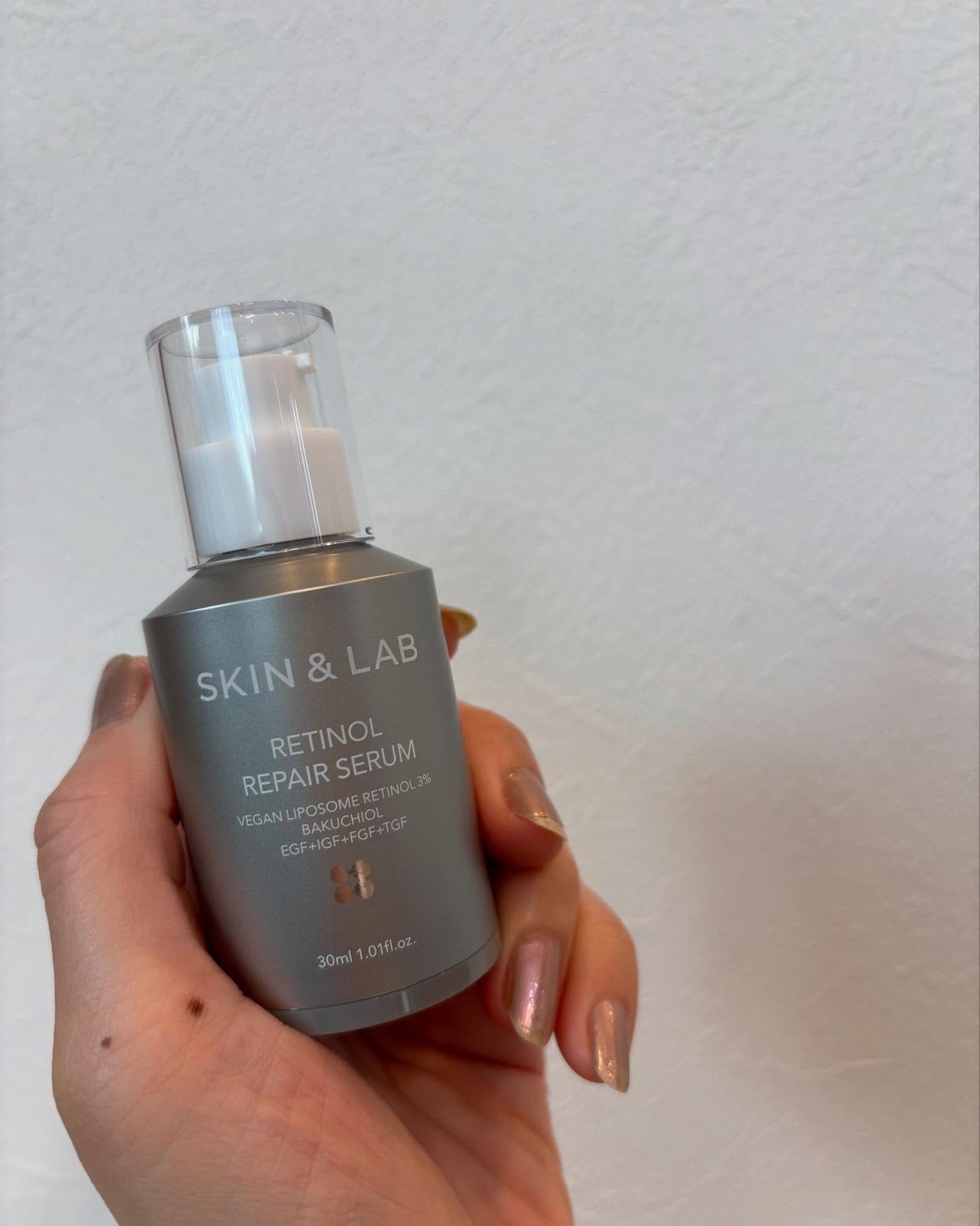 ヴィーガンリポソームレチノールセラム/SKIN&LAB/美容液を使ったクチコミ(2枚目)