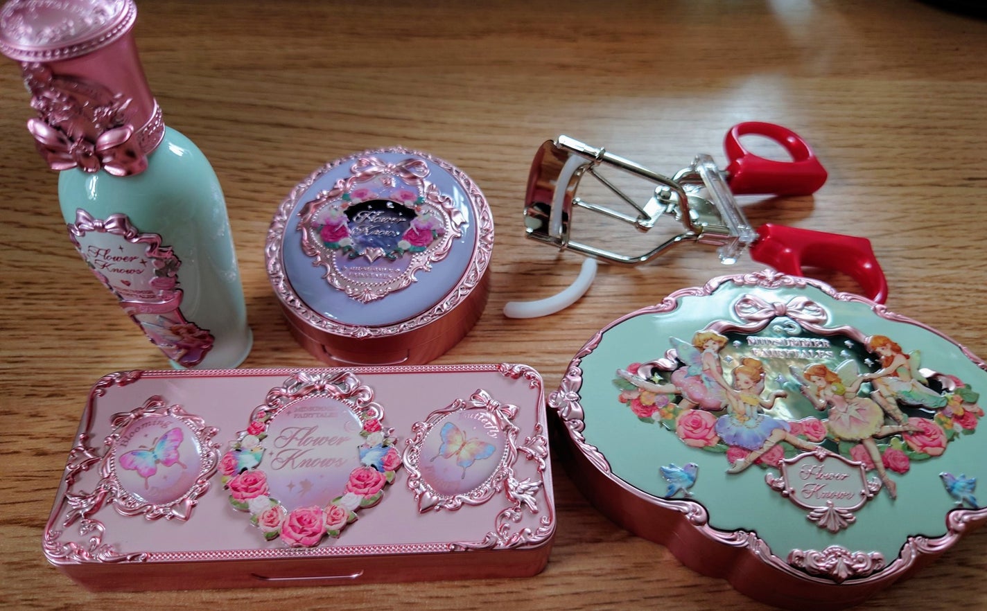 ミッドサマーフェアリーテイルズコレクション 5色アイシャドウパレット/FlowerKnows/アイシャドウパレットを使ったクチコミ(2枚目)