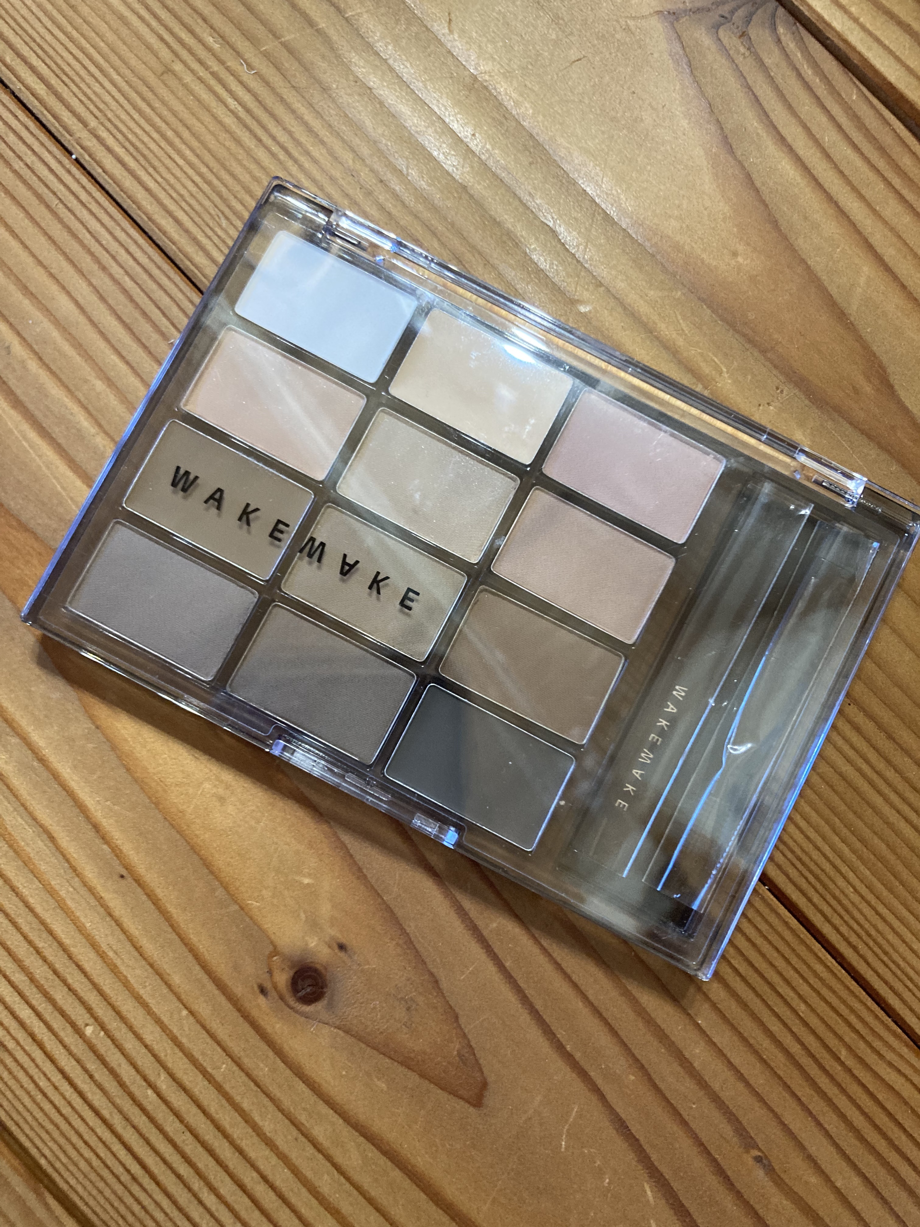 ソフトドローイングブロウパレット/wakemake/パウダーアイブロウを使ったクチコミ（2枚目）