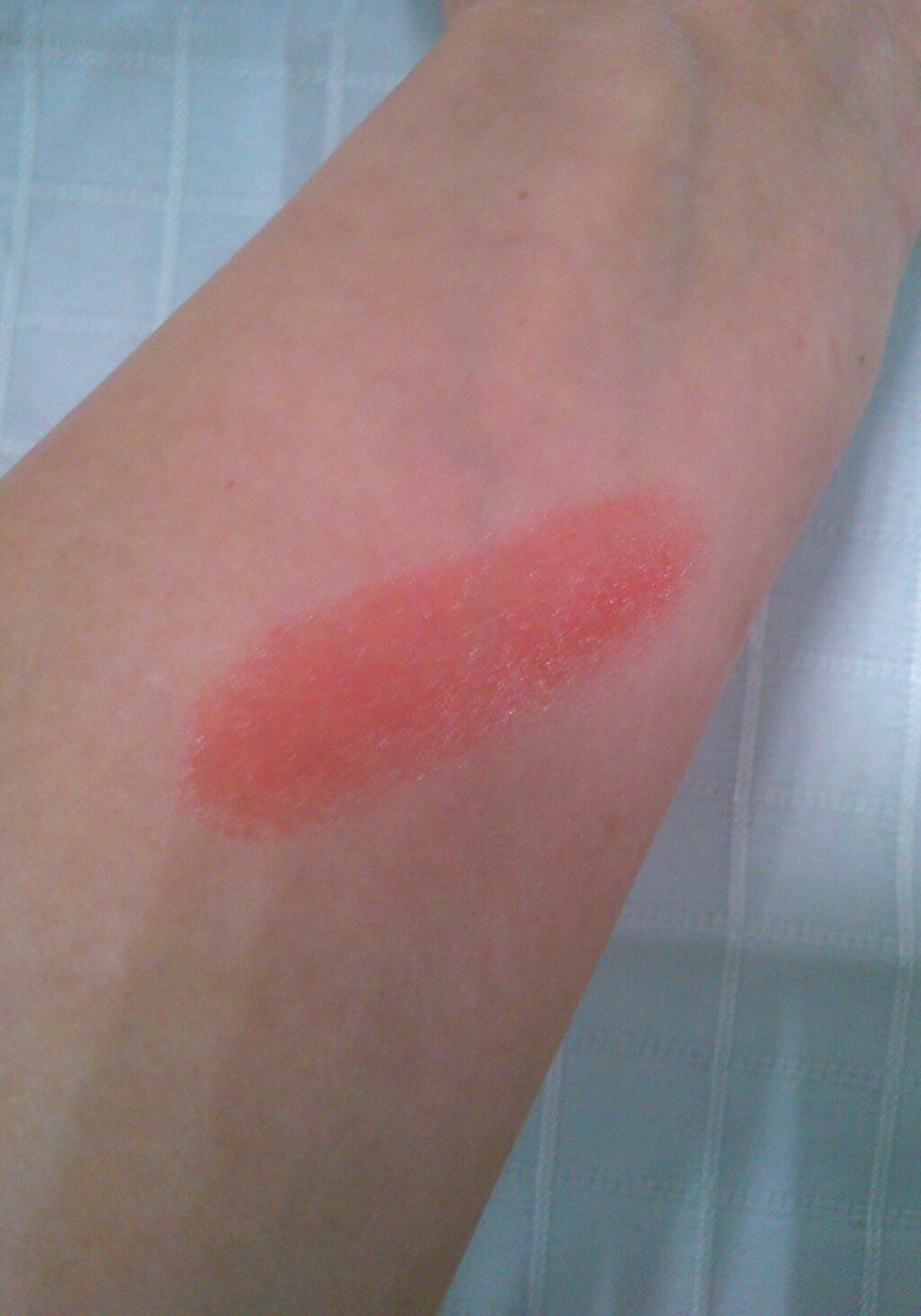 ラスティンググロスリップ/CEZANNE/口紅を使ったクチコミ(3枚目)