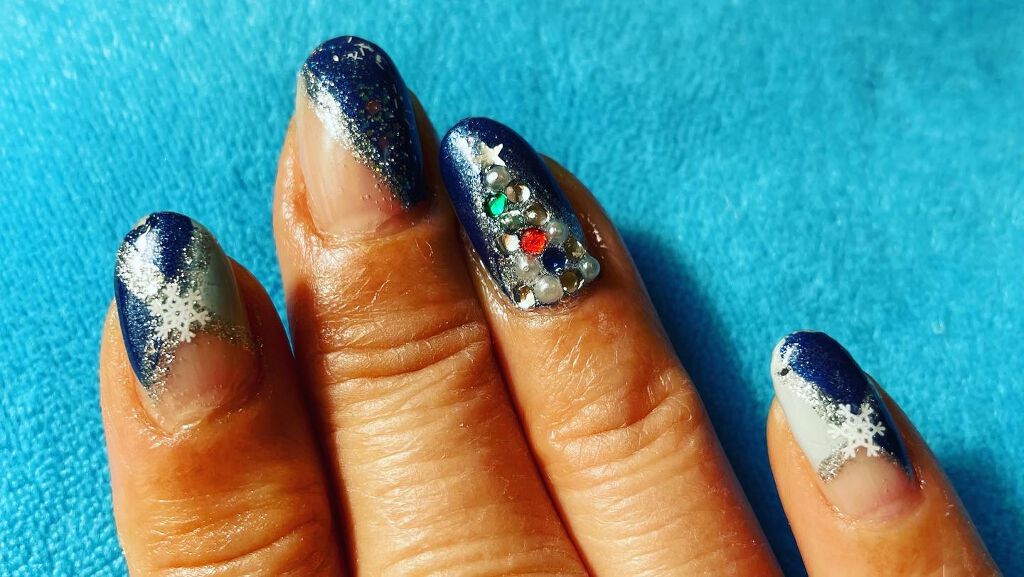 ミニネイル BL05 ブルードレス/パラドゥ/マニキュアを使ったクチコミ（1枚目）