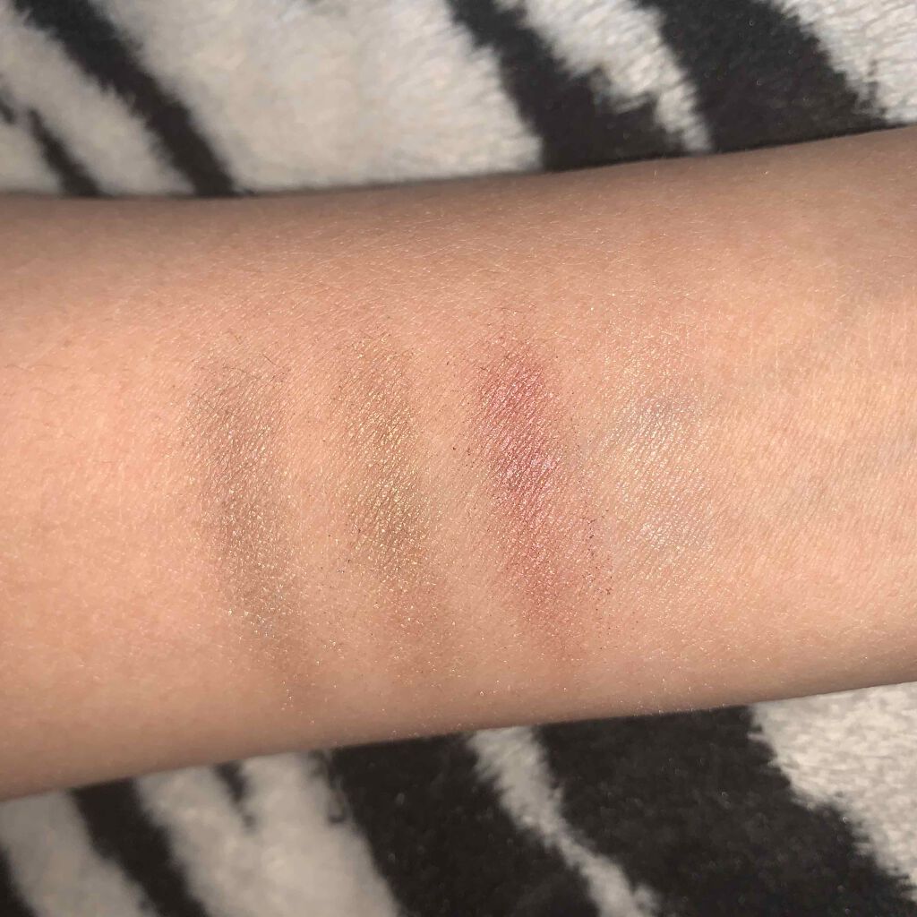 シングルアイシャドウ/マリブビューティー/単色アイシャドウを使ったクチコミ（2枚目）