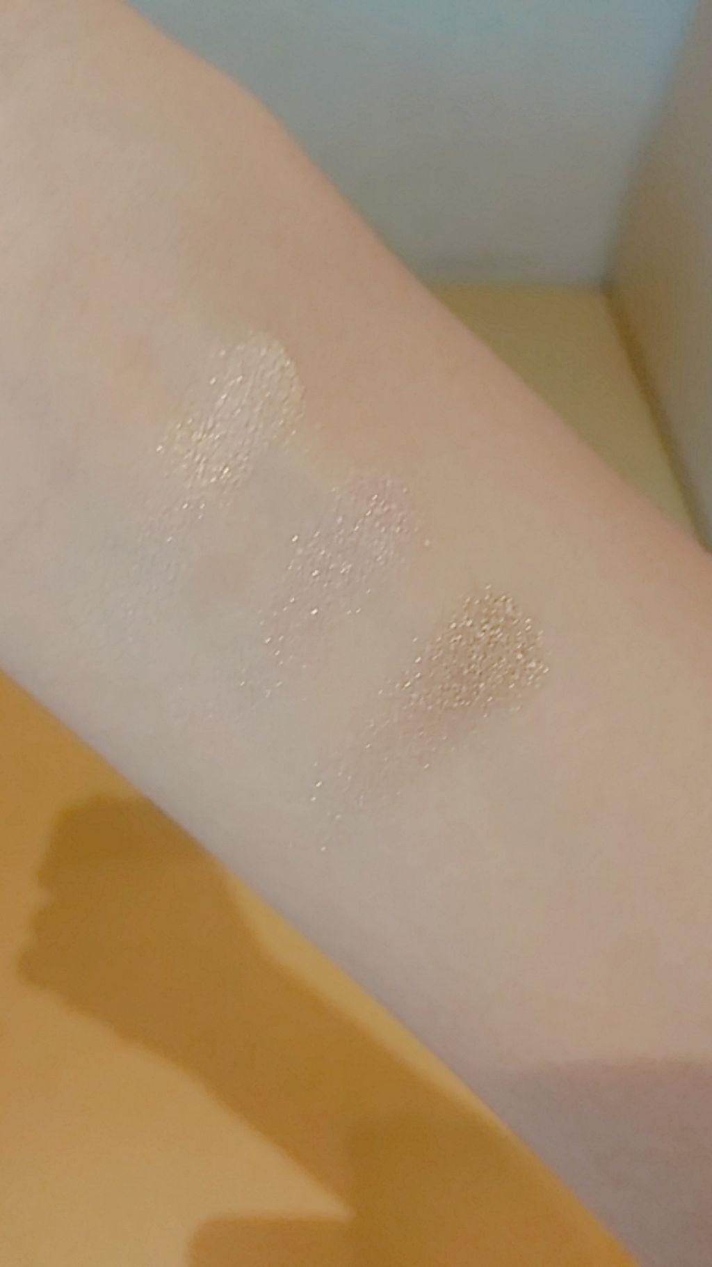 シャドーカスタマイズ/MAJOLICA MAJORCA/単色アイシャドウを使ったクチコミ(2枚目)