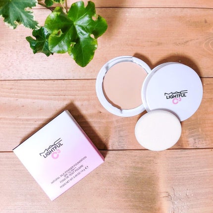 ライトフル C3 ナチュラル シルク パウダーファンデーション/M・A・C/パウダーファンデーションを使ったクチコミ(3枚目)