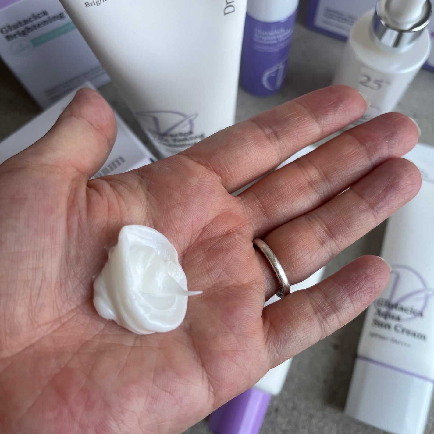 グルタシカ Mクリーム/Dr.Viuum/フェイスクリームを使ったクチコミ(9枚目)