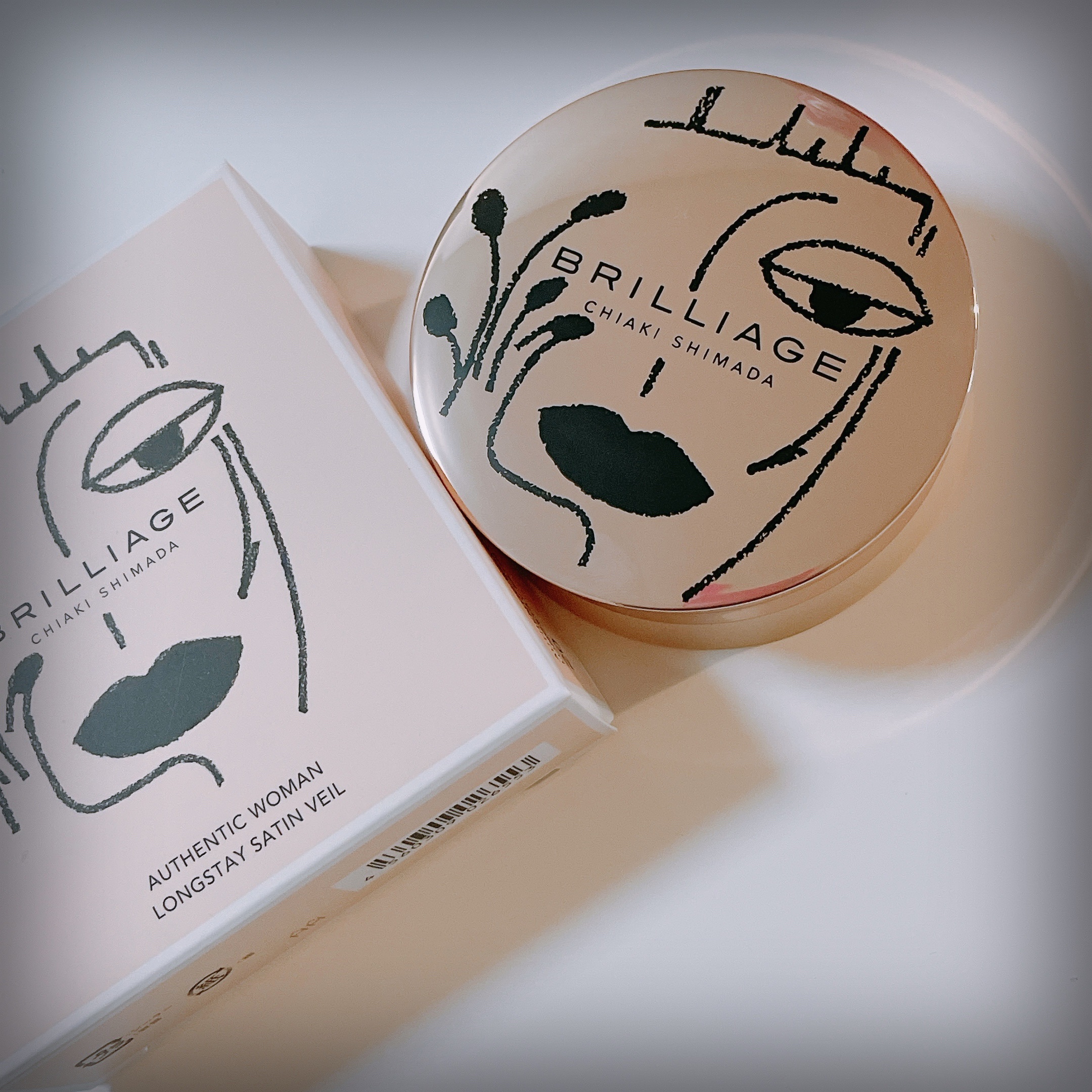 パウダリーファンデーション オーセンティックウーマン ダズリング スキン 20/ブリリアージュ/パウダーファンデーションを使ったクチコミ（1枚目）