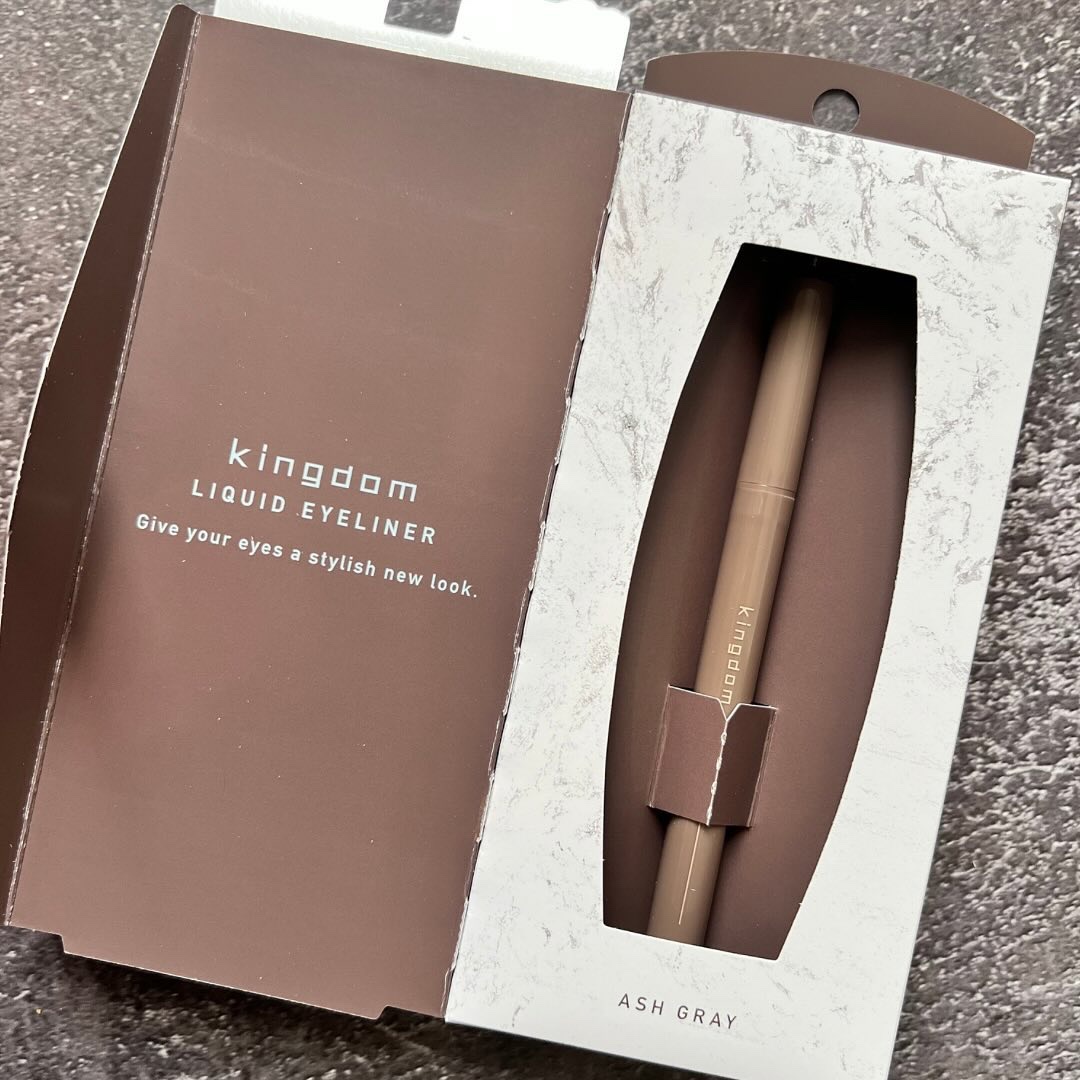 キングダム リキッドアイライナーR1 アッシュグレー/キングダム/リキッドアイライナーを使ったクチコミ（2枚目）