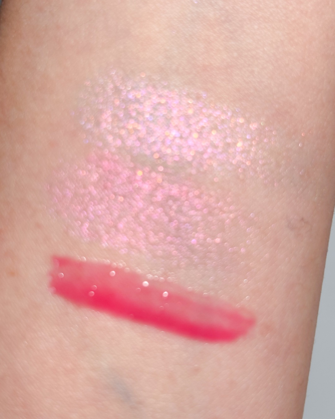 フィー グリッツストーンハイライター/fwee/パウダーハイライトを使ったクチコミ（3枚目）