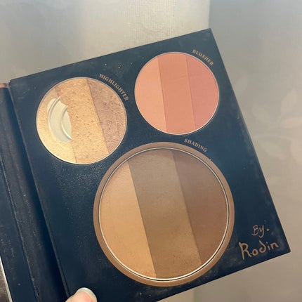 アートクラス バイロダン アーティスティックブック/too cool for school/パウダーアイシャドウを使ったクチコミ(2枚目)