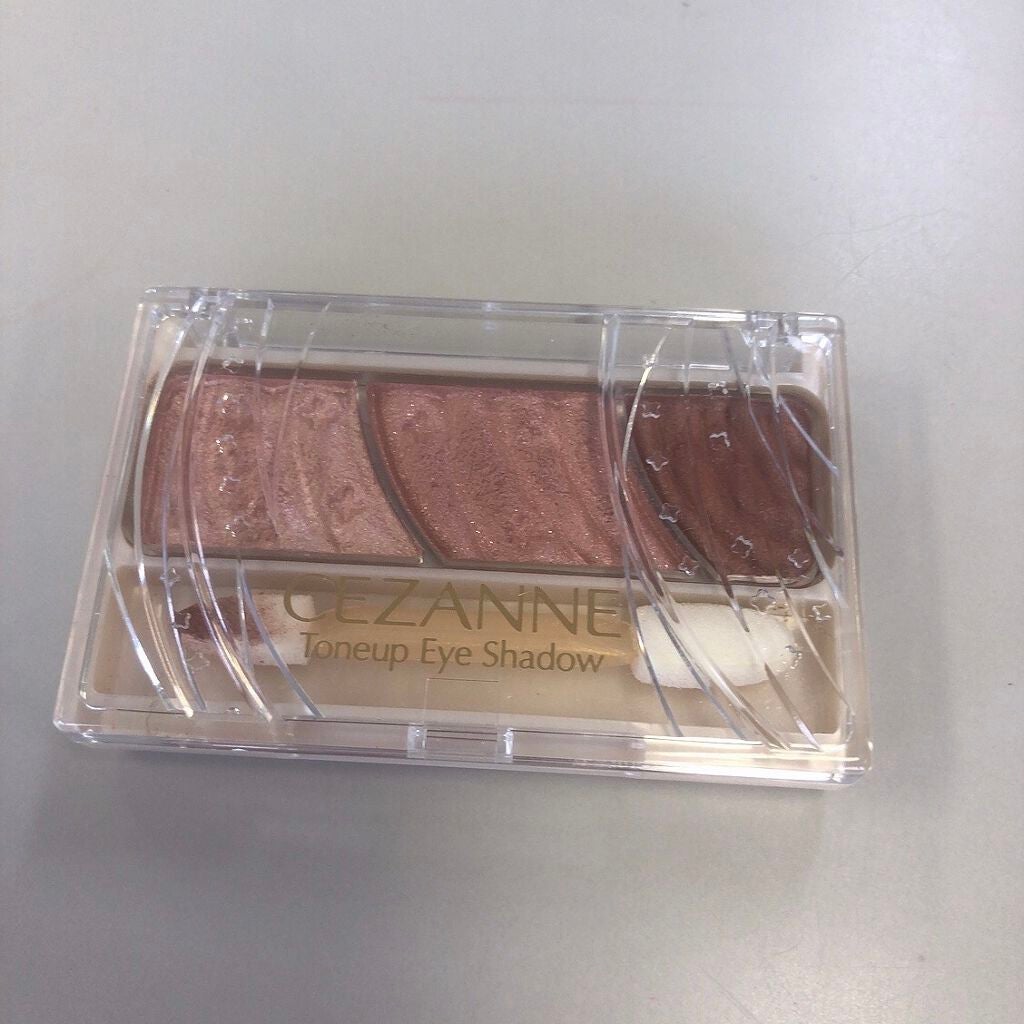 トーンアップアイシャドウ/CEZANNE/アイシャドウパレットを使ったクチコミ(1枚目)