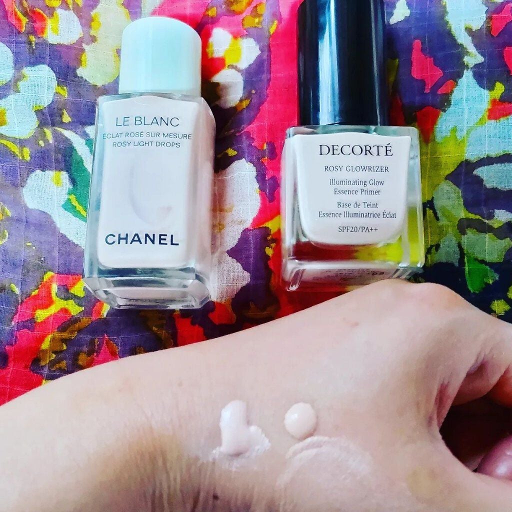 ル ブラン ロージー ドロップス/CHANEL/リキッドハイライトを使ったクチコミ(4枚目)