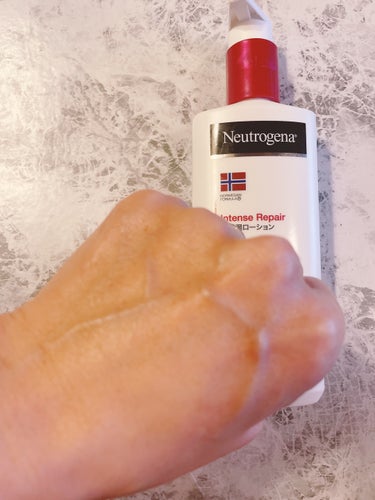 ノルウェー フォーミュラ インテンスリペア ボディ エマルジョン/Neutrogena/ボディローションを使ったクチコミ（4枚目）