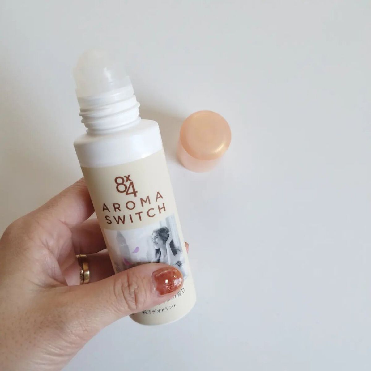 8x4 アロマスイッチ ロールオン マンハッタンリネンの香り/８ｘ４/デオドラント・制汗剤を使ったクチコミ（2枚目）
