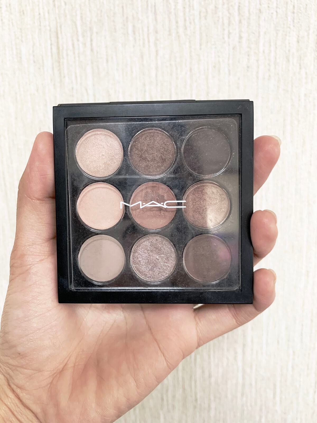 スモール アイシャドウ×9/M・A・C/アイシャドウパレットを使ったクチコミ(1枚目)