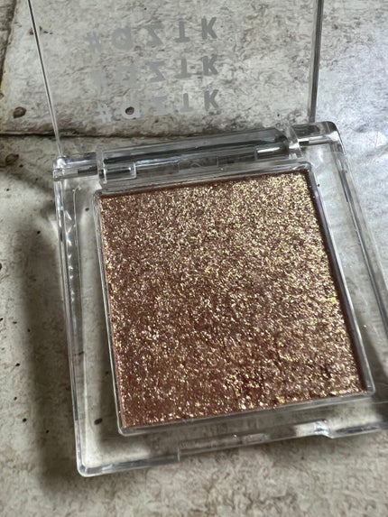 シングルアイシャドウ/aZTK/単色アイシャドウを使ったクチコミ(5枚目)