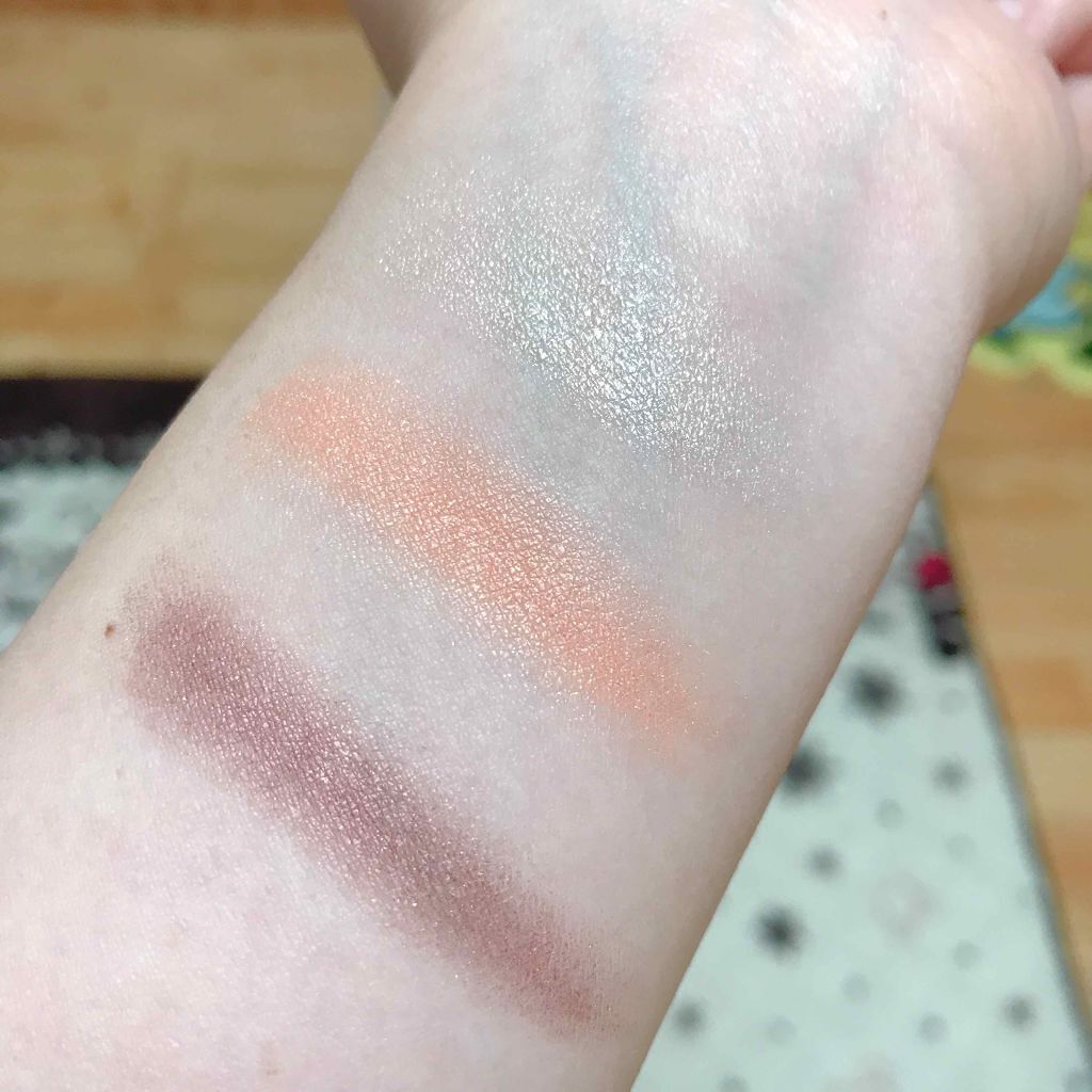 トーンアップアイシャドウ/CEZANNE/アイシャドウパレットを使ったクチコミ(2枚目)