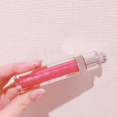 イエベ春でも似合う！
ローズピンクなグロス💄
青ラメがかわいい🙊💓


▷◁–––––––––––––––▷◁

💒Dior ディオール
💄ディオール アディクト グロス
🎨683 クロミック
💰¥3,