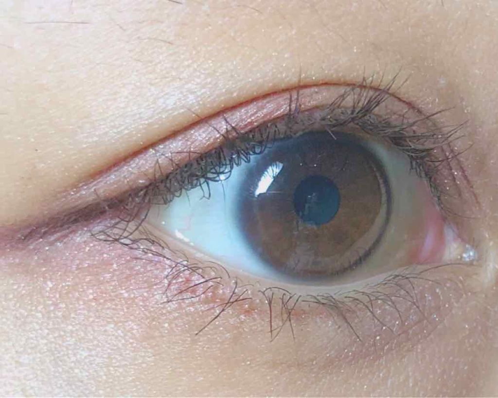 ラディアントクリーミーコンシーラー/NARS/リキッドコンシーラーを使ったクチコミ（2枚目）