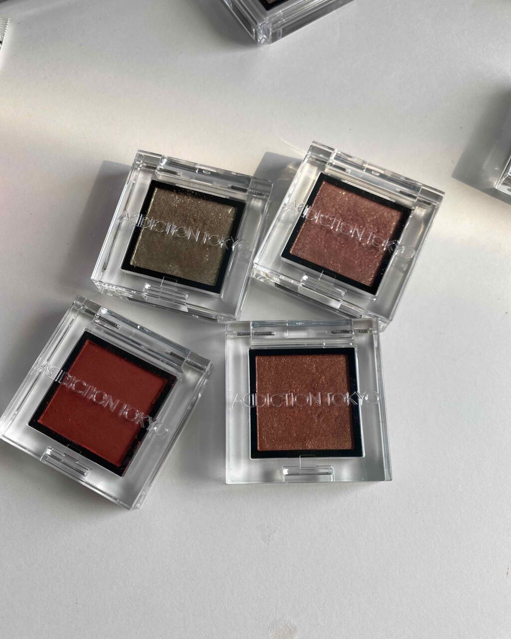 アディクション ザ アイシャドウ マット 024M Dark Saffron/ADDICTION/単色アイシャドウを使ったクチコミ（2枚目）