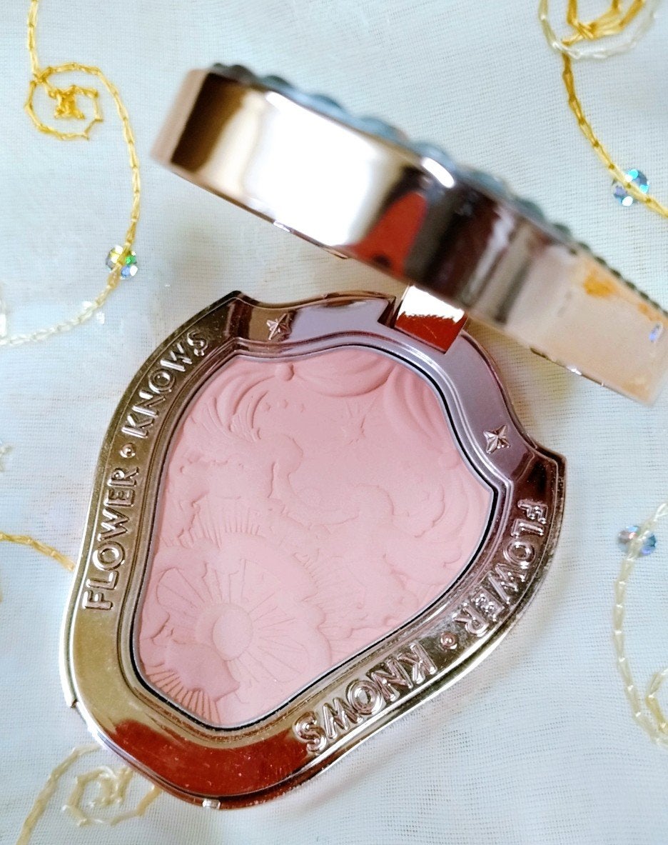 クリスタルユニコーンシリーズ チークブラッシュ/FlowerKnows/パウダーチークを使ったクチコミ(2枚目)