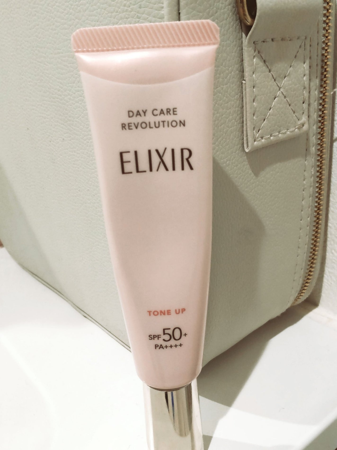 エリクシール デーケアレボリューション トーンアップ SP+ aa/エリクシール/化粧下地を使ったクチコミ(1枚目)
