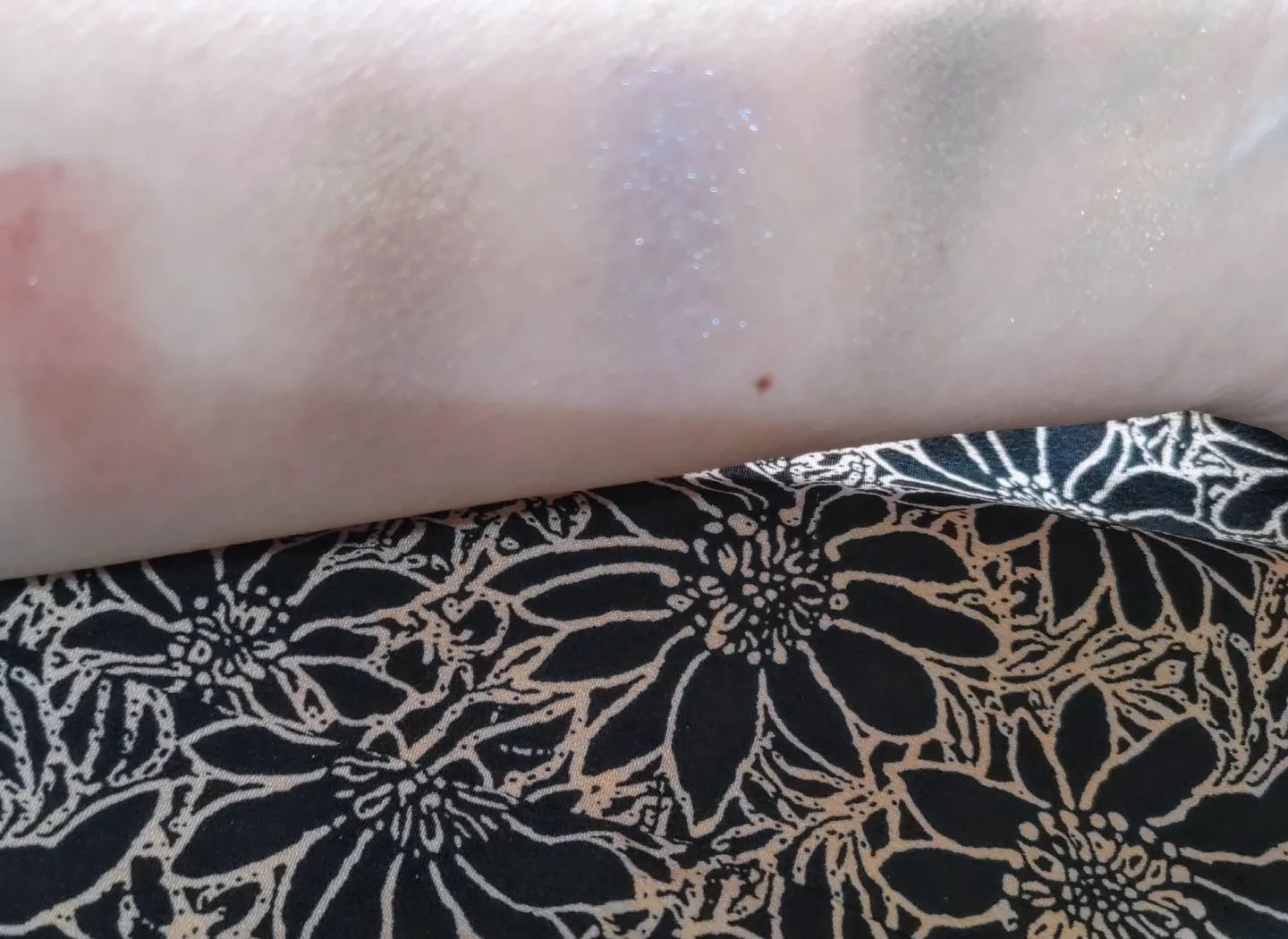 RMK シンクロマティック アイシャドウパレット/RMK/アイシャドウパレットを使ったクチコミ（2枚目）