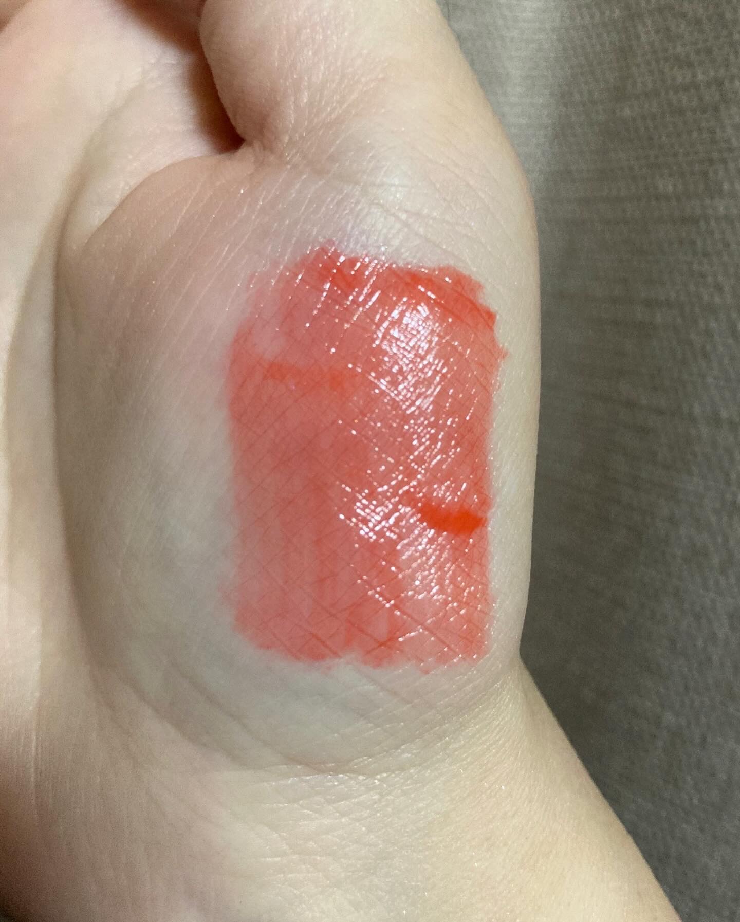 ミネラルティントオイル #02 シャイニーオレンジ/4U2/リップティントを使ったクチコミ（3枚目）