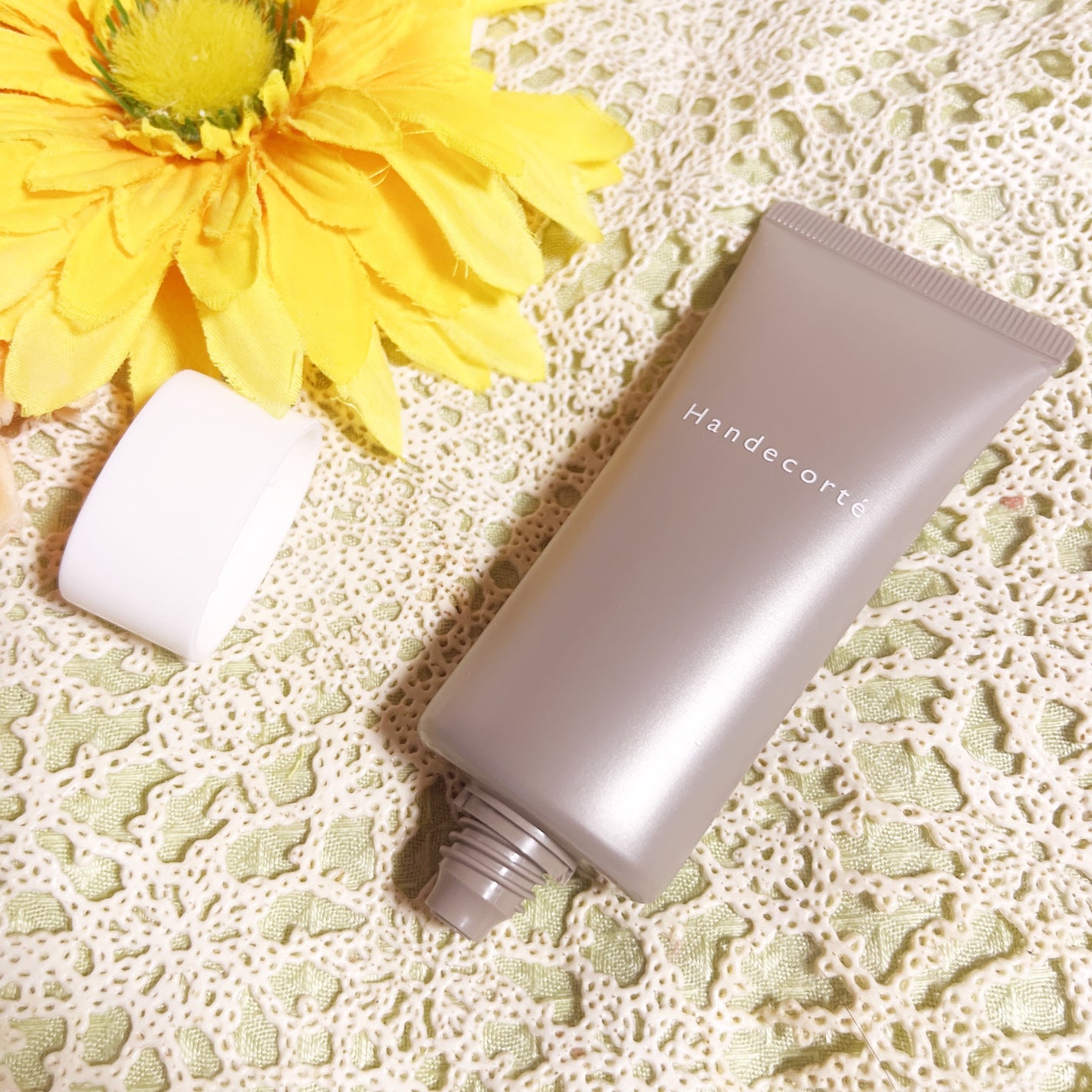 ハンデコルテ/キユートピア/ネック・デコルテケアを使ったクチコミ(2枚目)