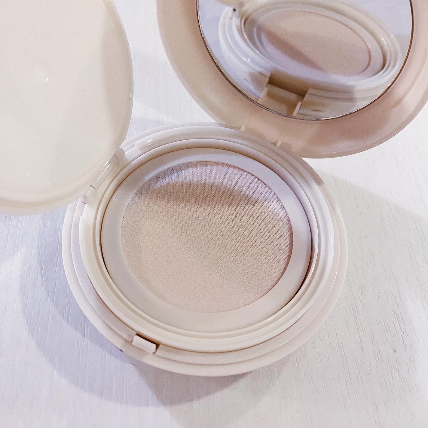 3番 ノーファンデ陶器肌トーンアップクッション/numbuzin/クッションファンデーションを使ったクチコミ(2枚目)