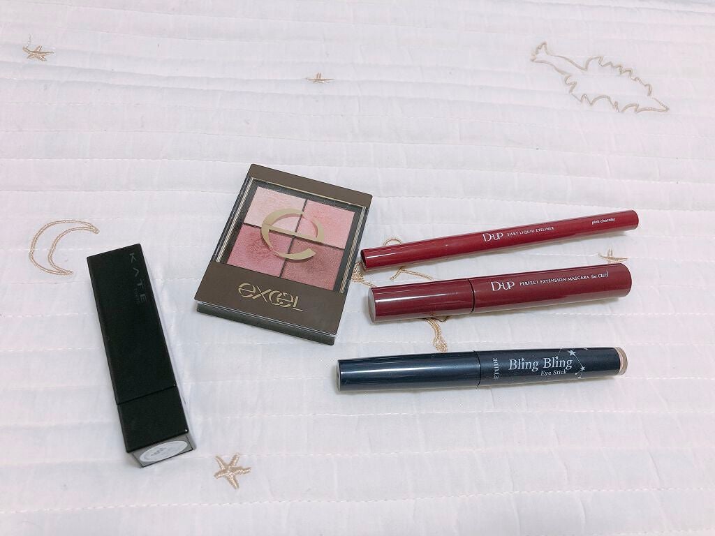 キラキラ アイシャドウ/ETUDE/スティックアイシャドウを使ったクチコミ(1枚目)