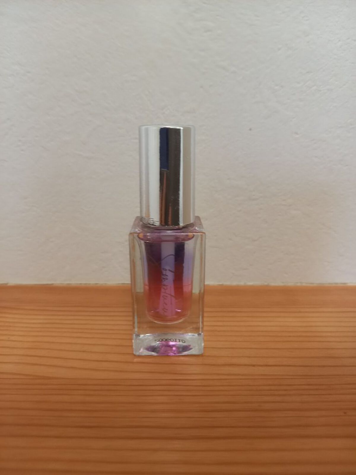 Somptueux(ソンプチュー) ネイルオイル 03/DAISO/ネイルオイル・トリートメントを使ったクチコミ（2枚目）