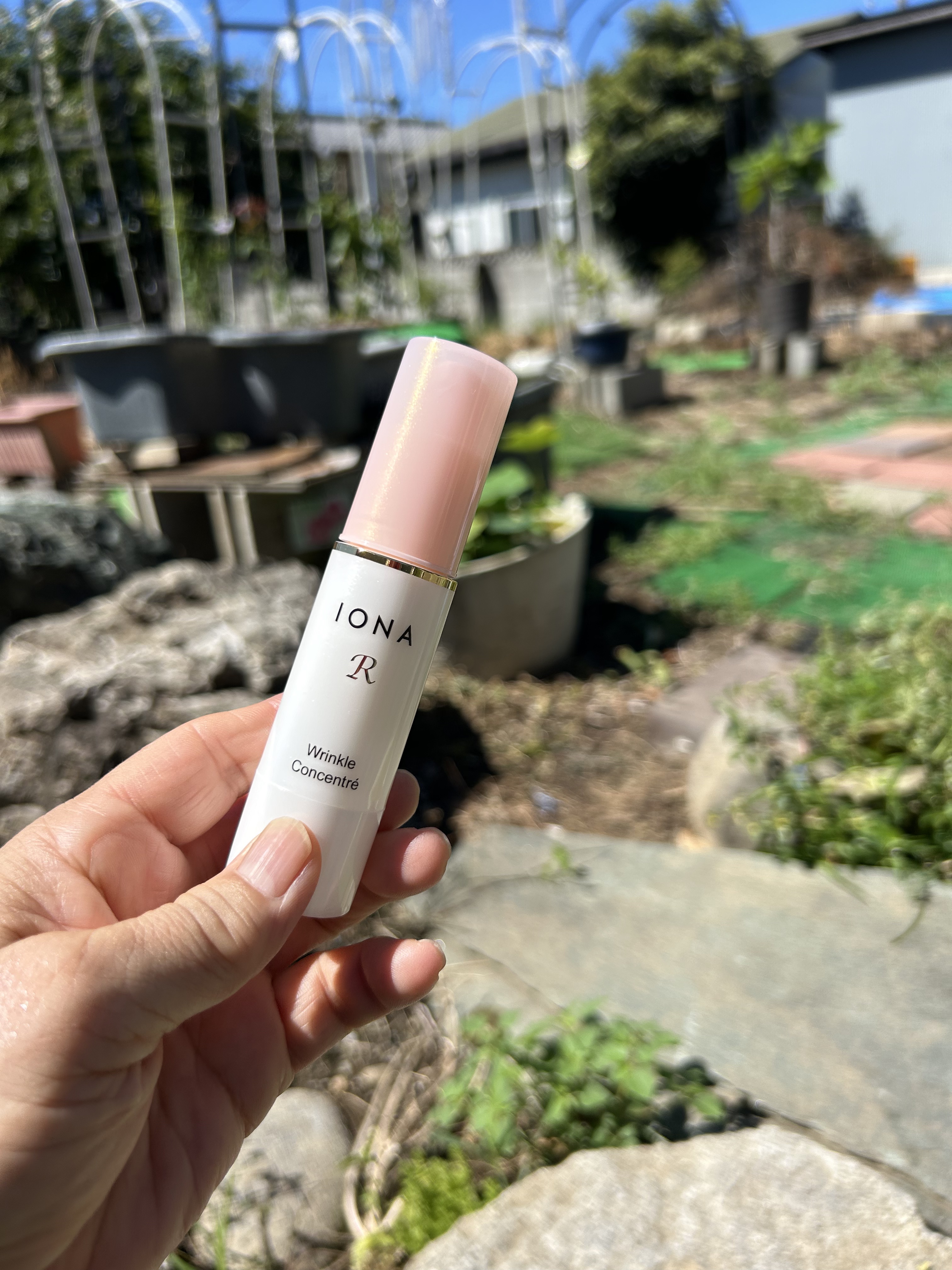 リンクル コンセントレ/イオナR (イオナアール)/アイケア・アイクリームを使ったクチコミ（3枚目）