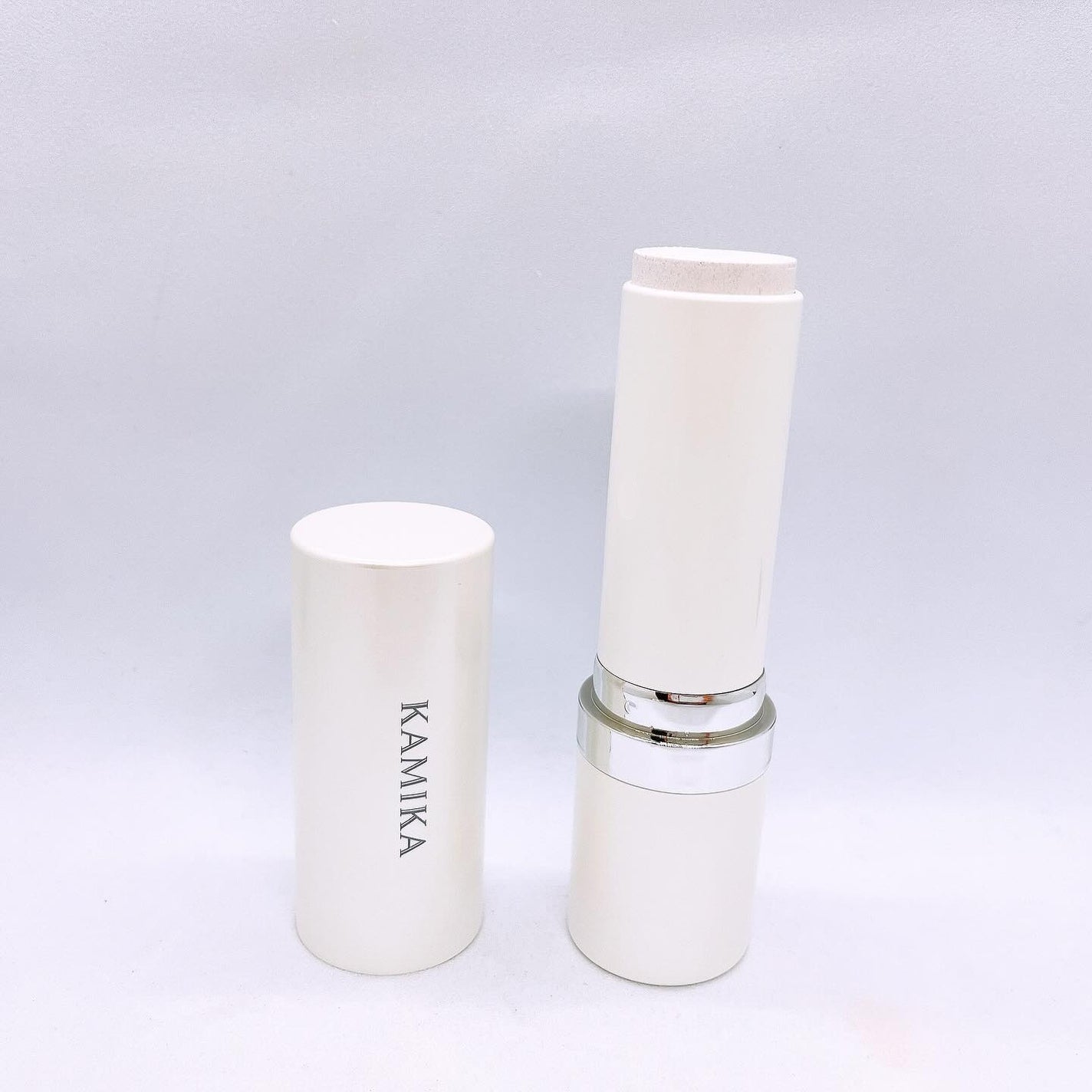 シルキースティックファンデーション/KAMIKA/その他ファンデーションを使ったクチコミ(2枚目)