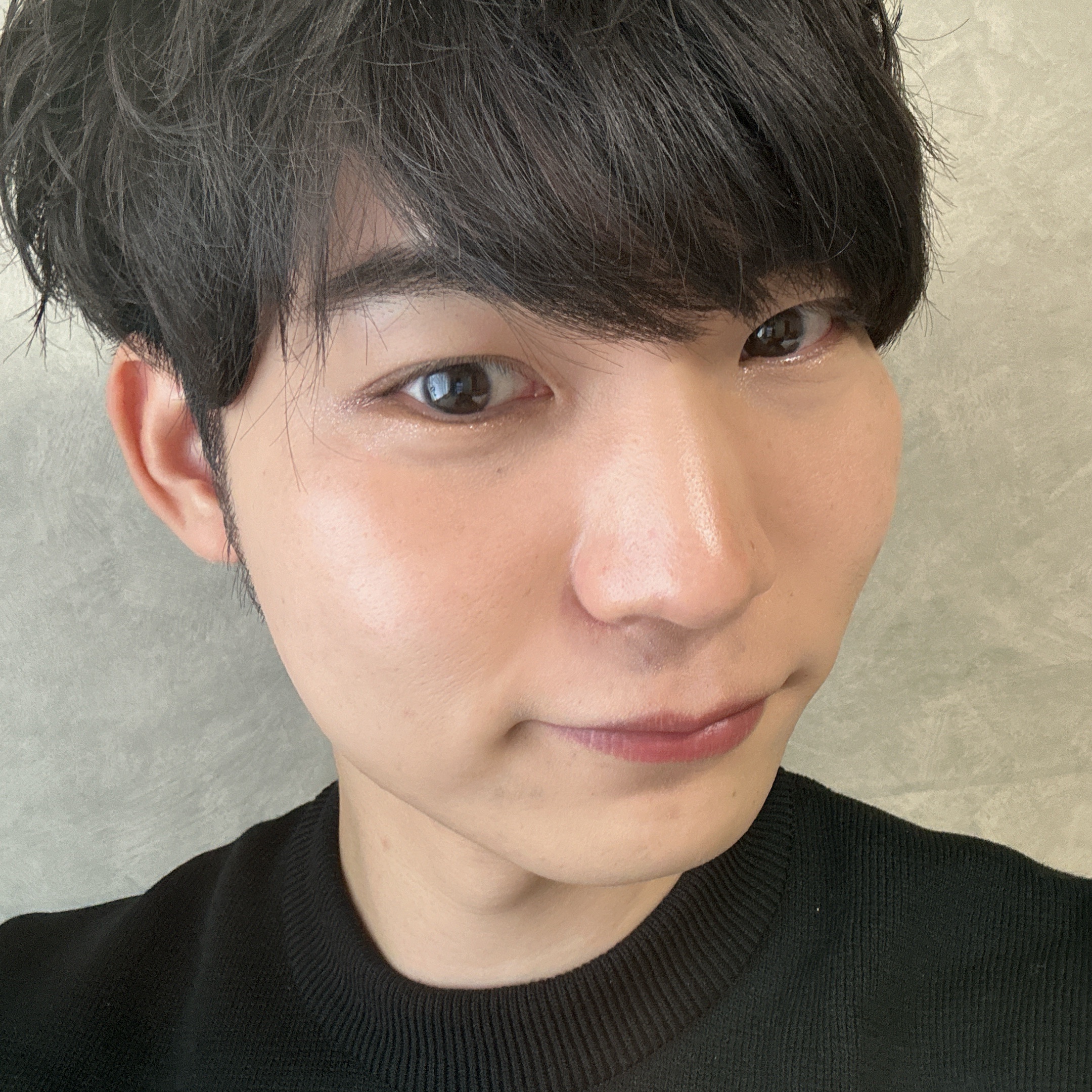 Elégance ルージュ クラジュールのクチコミ「今日はエレガンス☺️
このアイシャドウ、スモーキーな色味だけど、キラキラのラメ感が冬っぽくて綺.....」（3枚目）