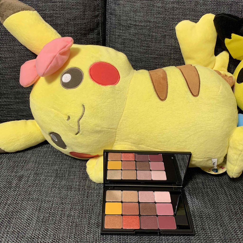 ピカシュウ アイ パレット‐サンダーショック/shu uemura/アイシャドウパレットを使ったクチコミ（2枚目）