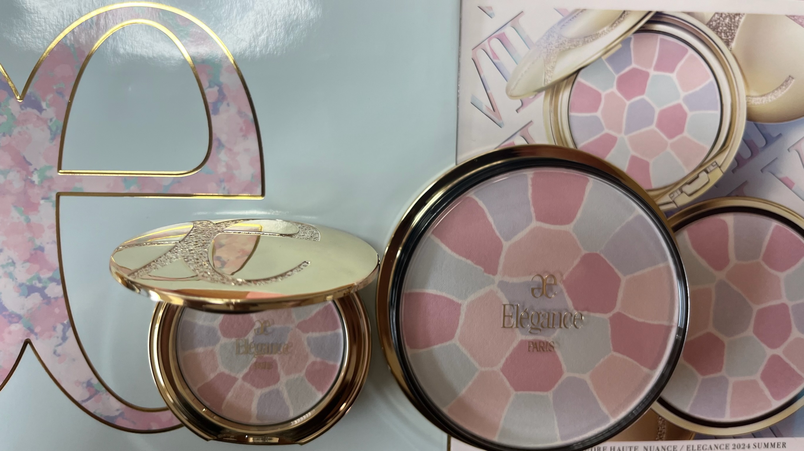 エレガンス ラ プードル オートニュアンス リクスィーズ/Elégance/プレストパウダーを使ったクチコミ（1枚目）