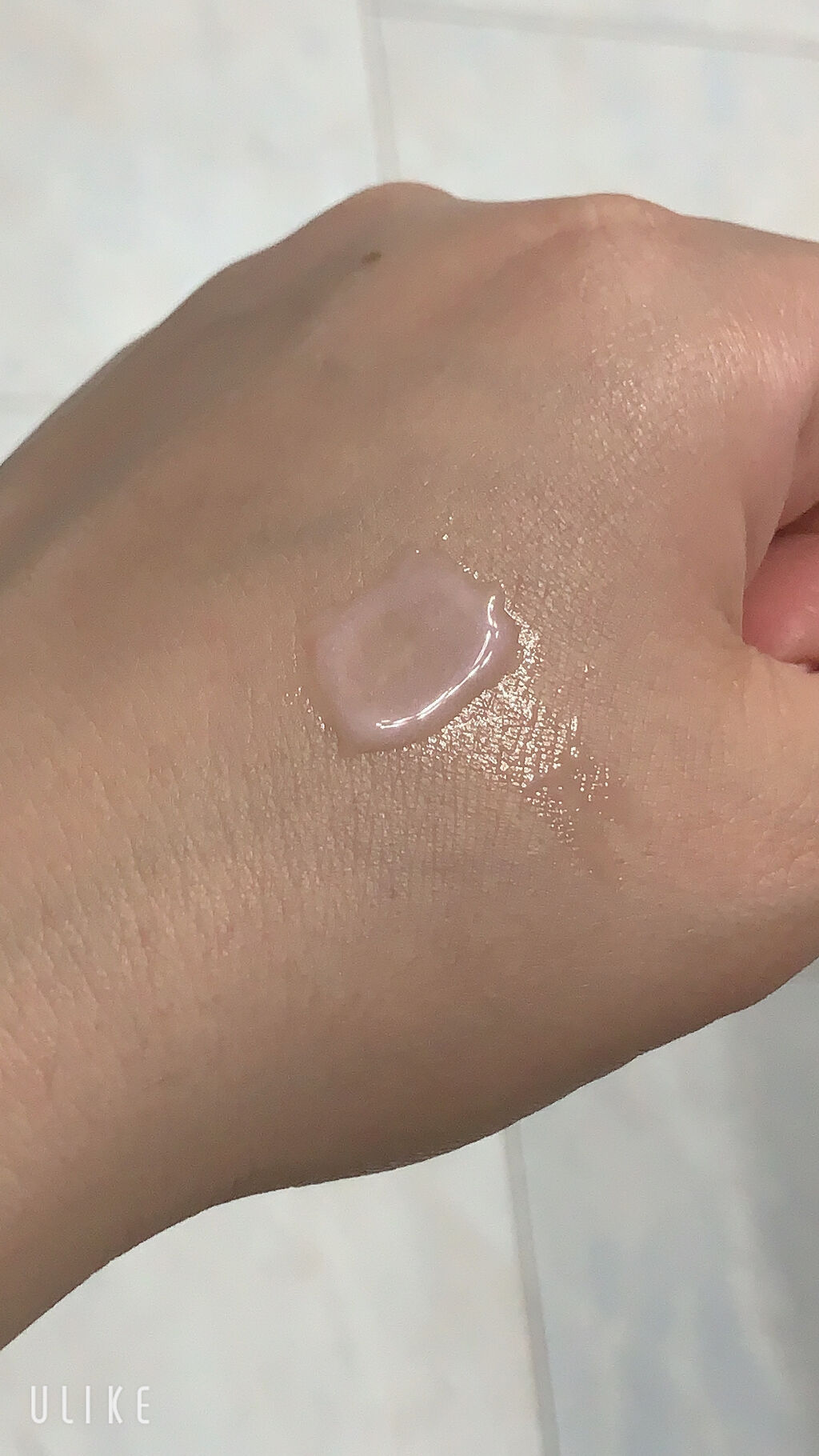 ～トゥー フェイスド ハングオーバー～ ピロー バーム リップ トリートメント/Too Faced/リップ美容液を使ったクチコミ（3枚目）