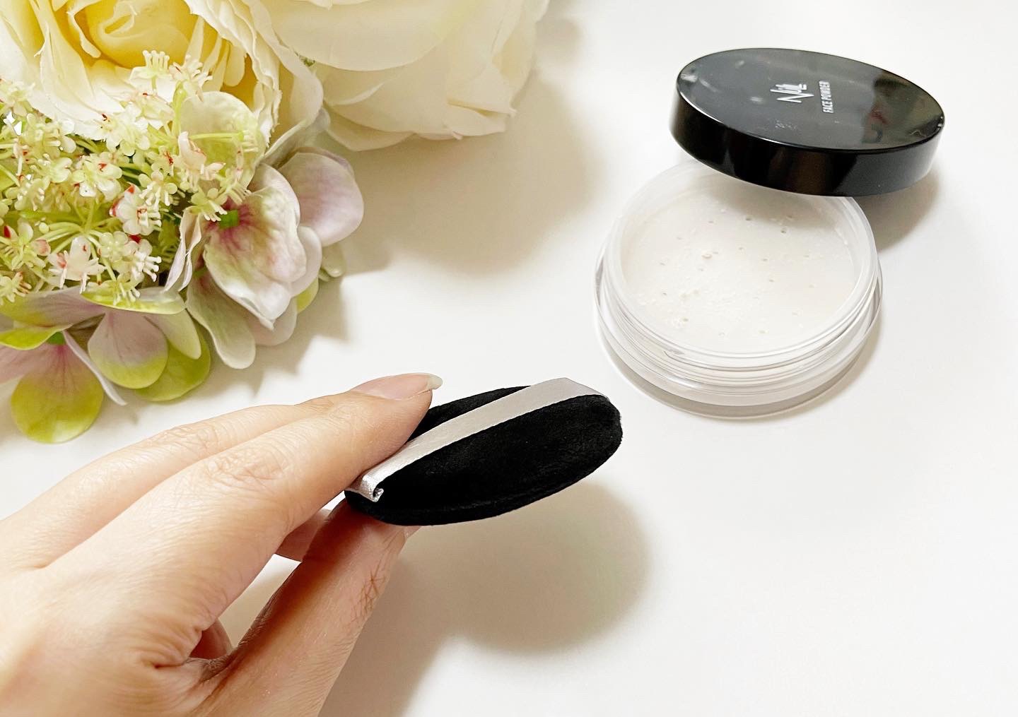 NULL フェイスパウダーのクチコミ「NULL フェイスパウダー 
⁡
テカリ・毛穴目立ちを抑えて清潔感のある肌へ導く男性用フェイス.....」（2枚目）