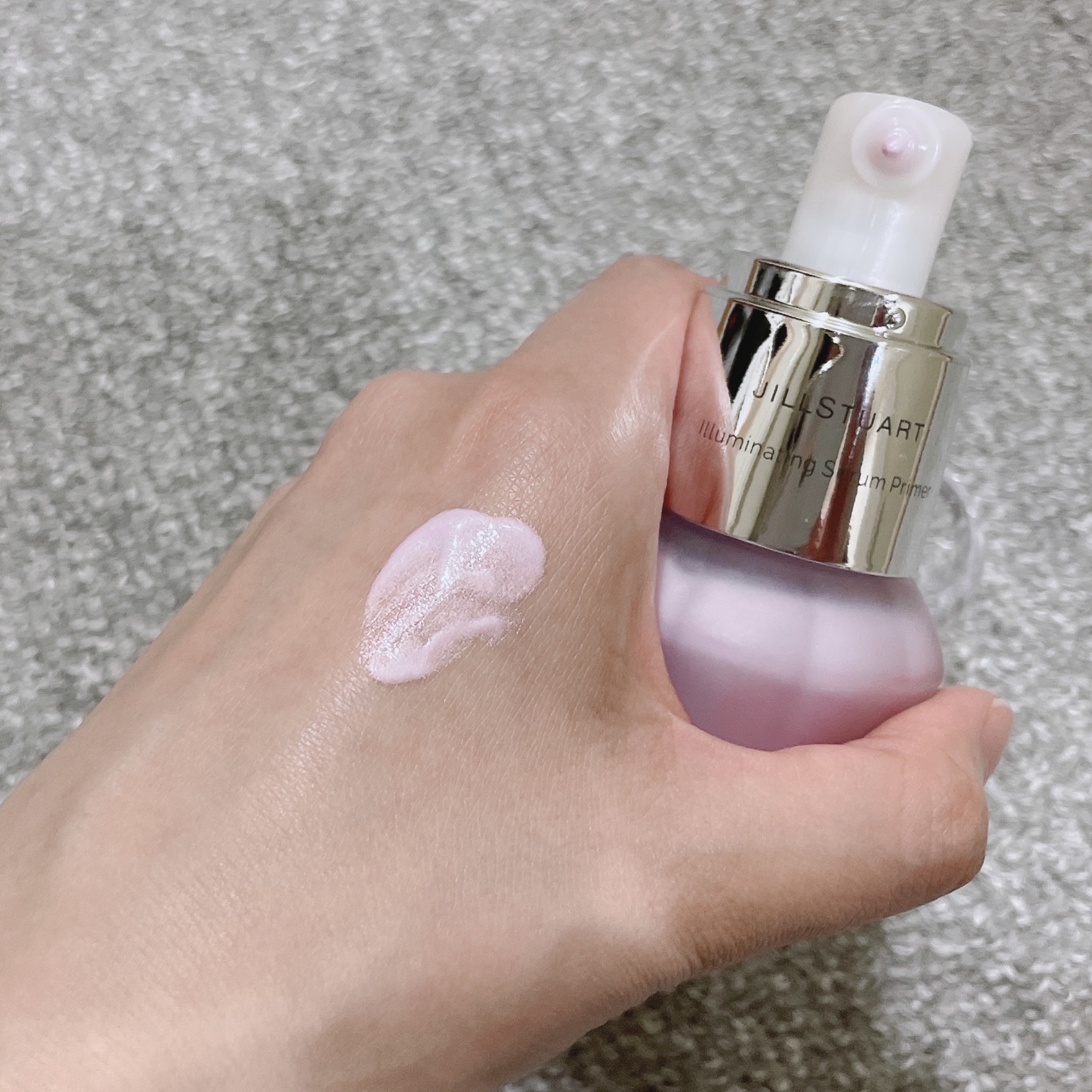 ジルスチュアート　イルミネイティング セラムプライマー/JILL STUART/化粧下地を使ったクチコミ（2枚目）