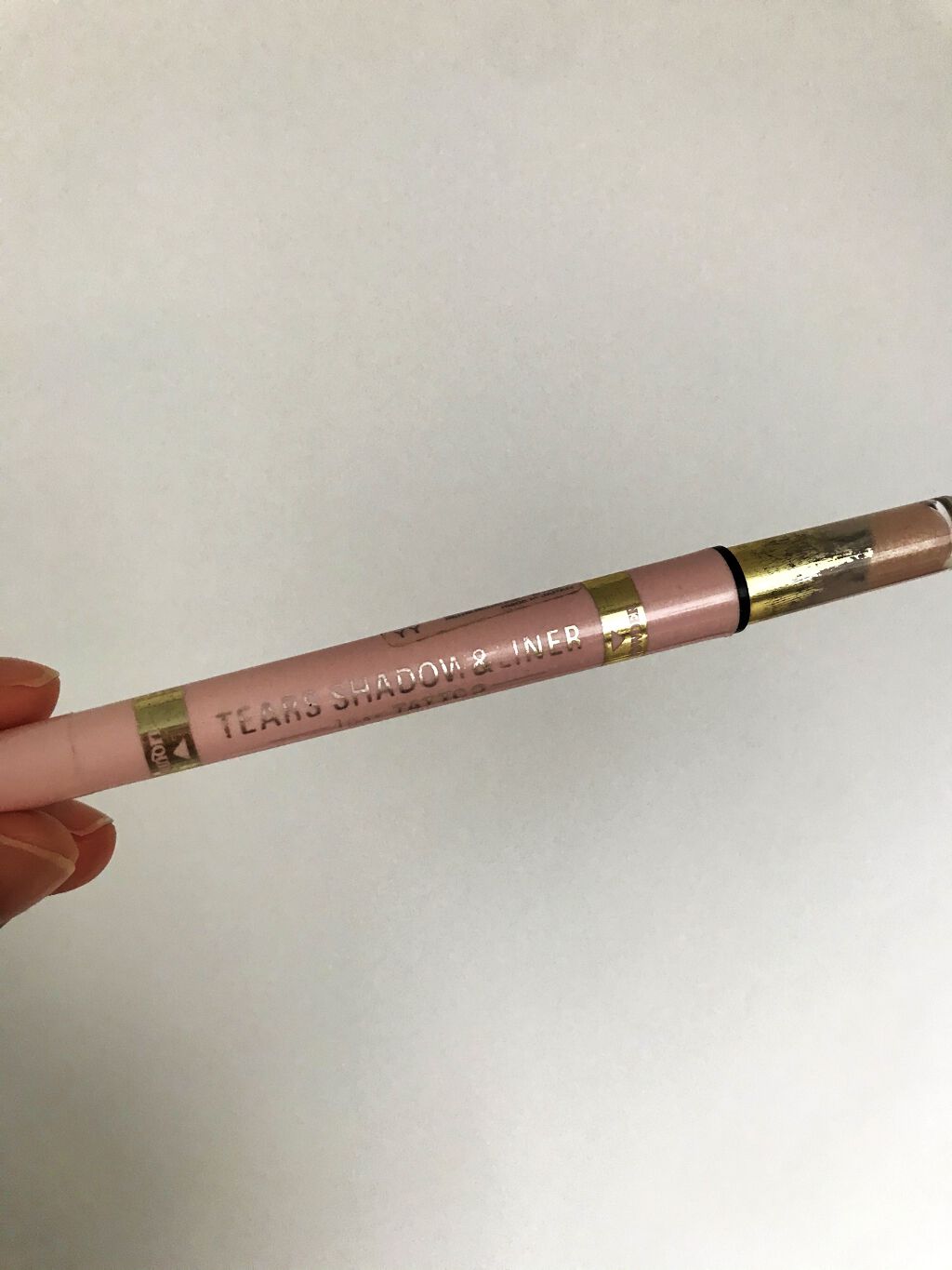 ティアーズシャドウ＆ライナー 02 シアーベージュ・ライトブラウン/K-パレット/スティックアイシャドウを使ったクチコミ（1枚目）