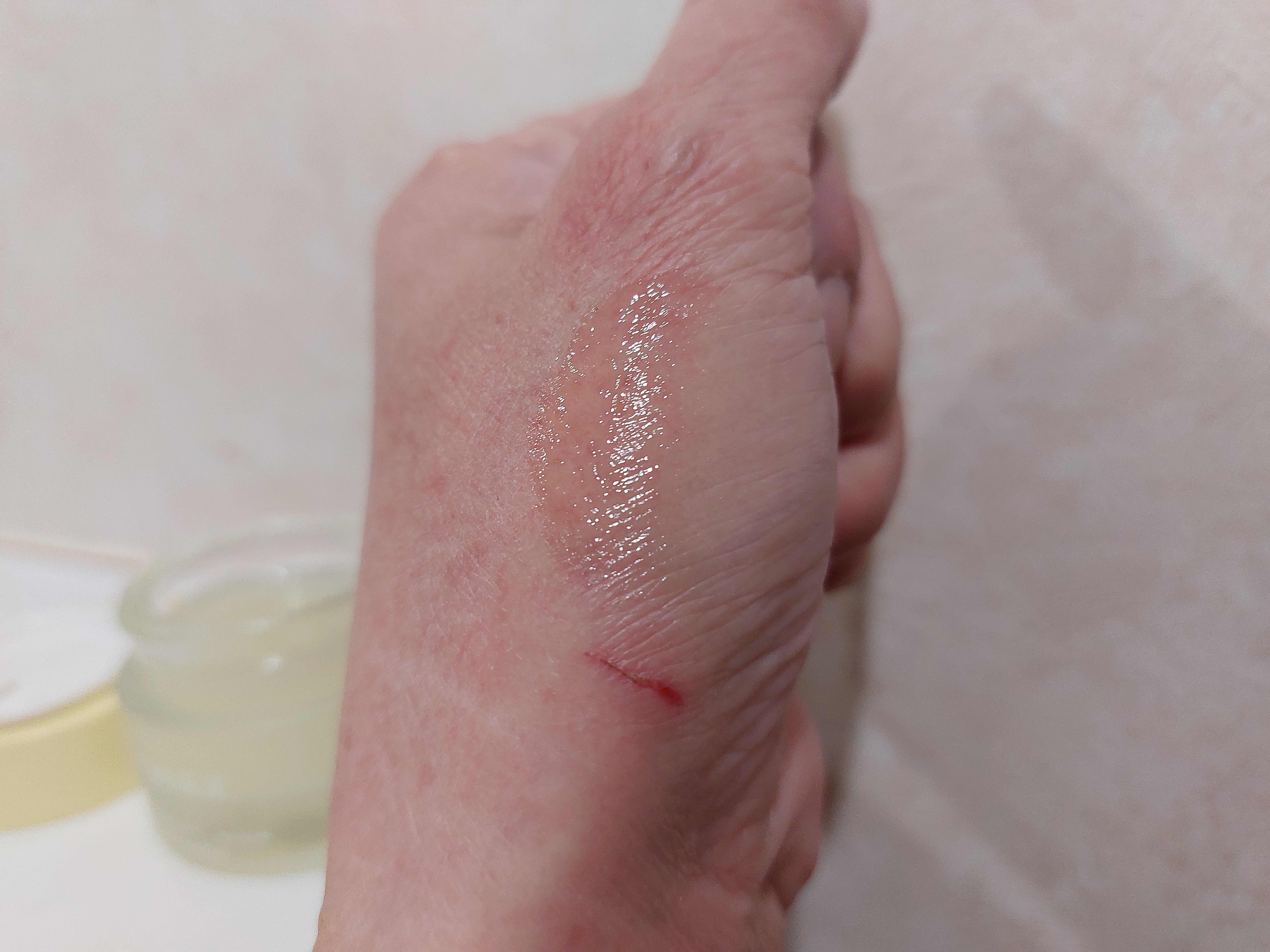 リップスリーピングマスク VS（ビタシールド）/FEMMUE/リップマスクを使ったクチコミ（3枚目）