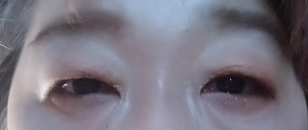 シュガー トゥインクル リキッド グリッター/PERIPERA/グリッターを使ったクチコミ（2枚目）