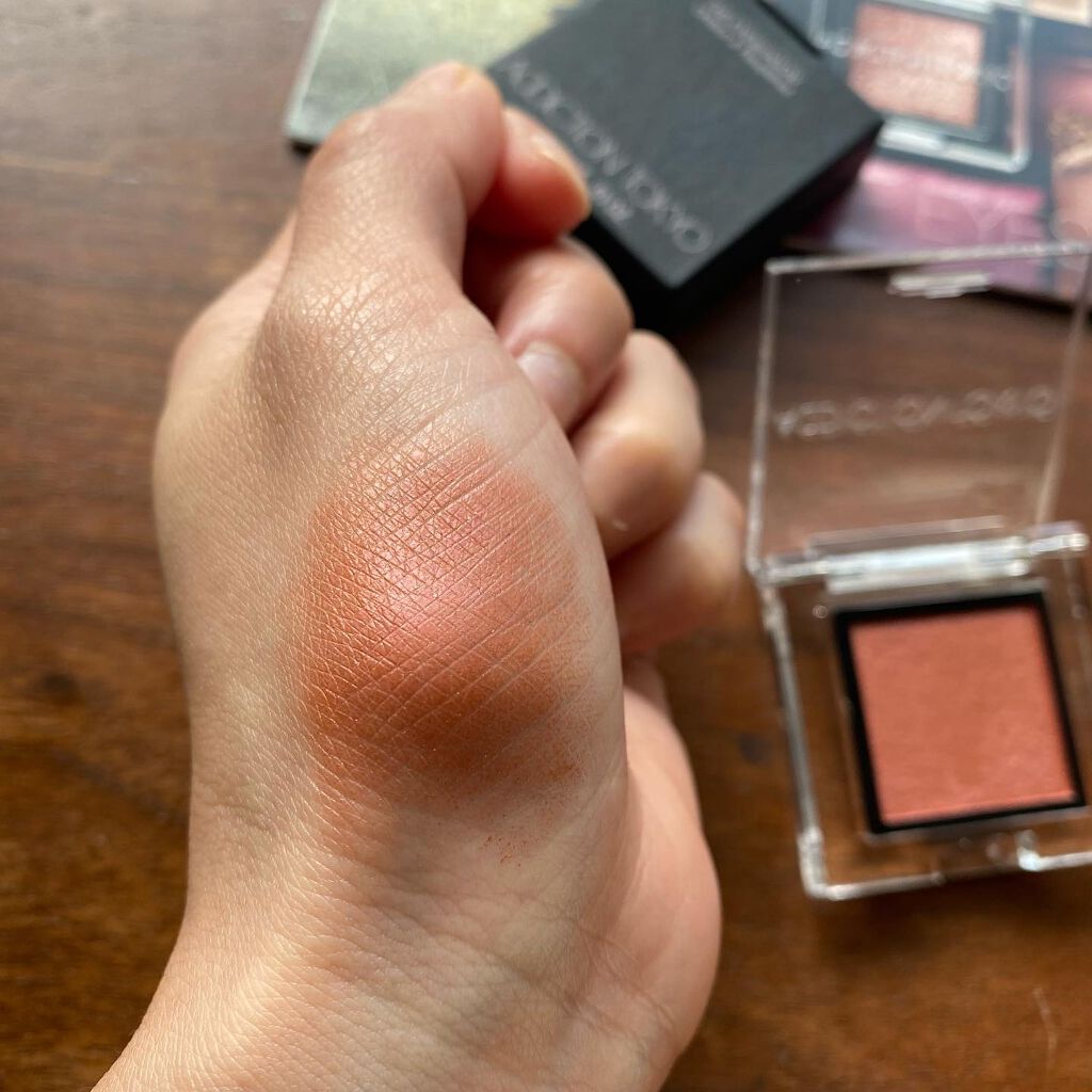 アディクション ザ アイシャドウ パール/ADDICTION/単色アイシャドウを使ったクチコミ(3枚目)