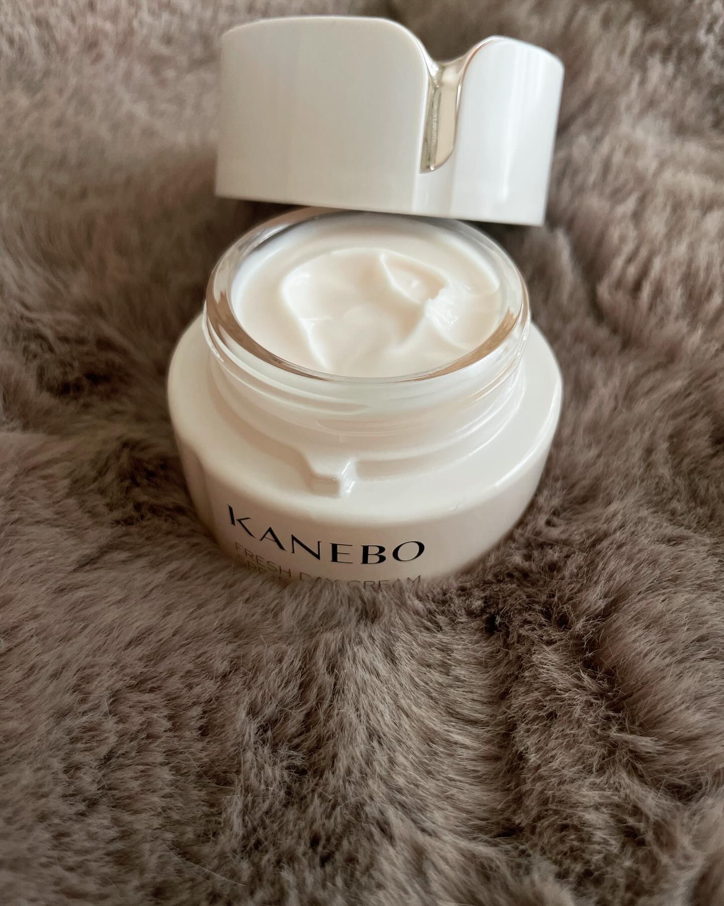 カネボウ フレッシュ デイ クリーム/KANEBO/化粧下地を使ったクチコミ（3枚目）