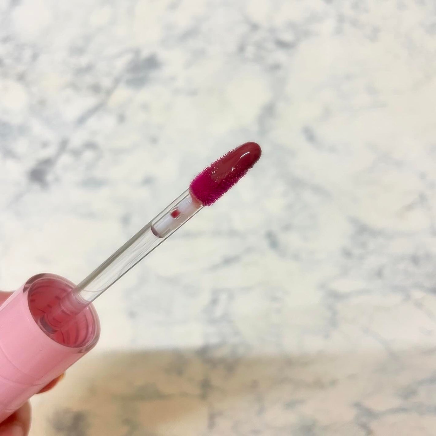 ジューシーパンピンググロス/INTO U/リップグロスを使ったクチコミ(3枚目)