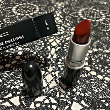 MAC リップスティック紹介④ 💄






MAC

リップスティック  
CREAMSHEEN LIPSTICK ROUGE A LEVRES  デアユー





久々のMAC リップスティック