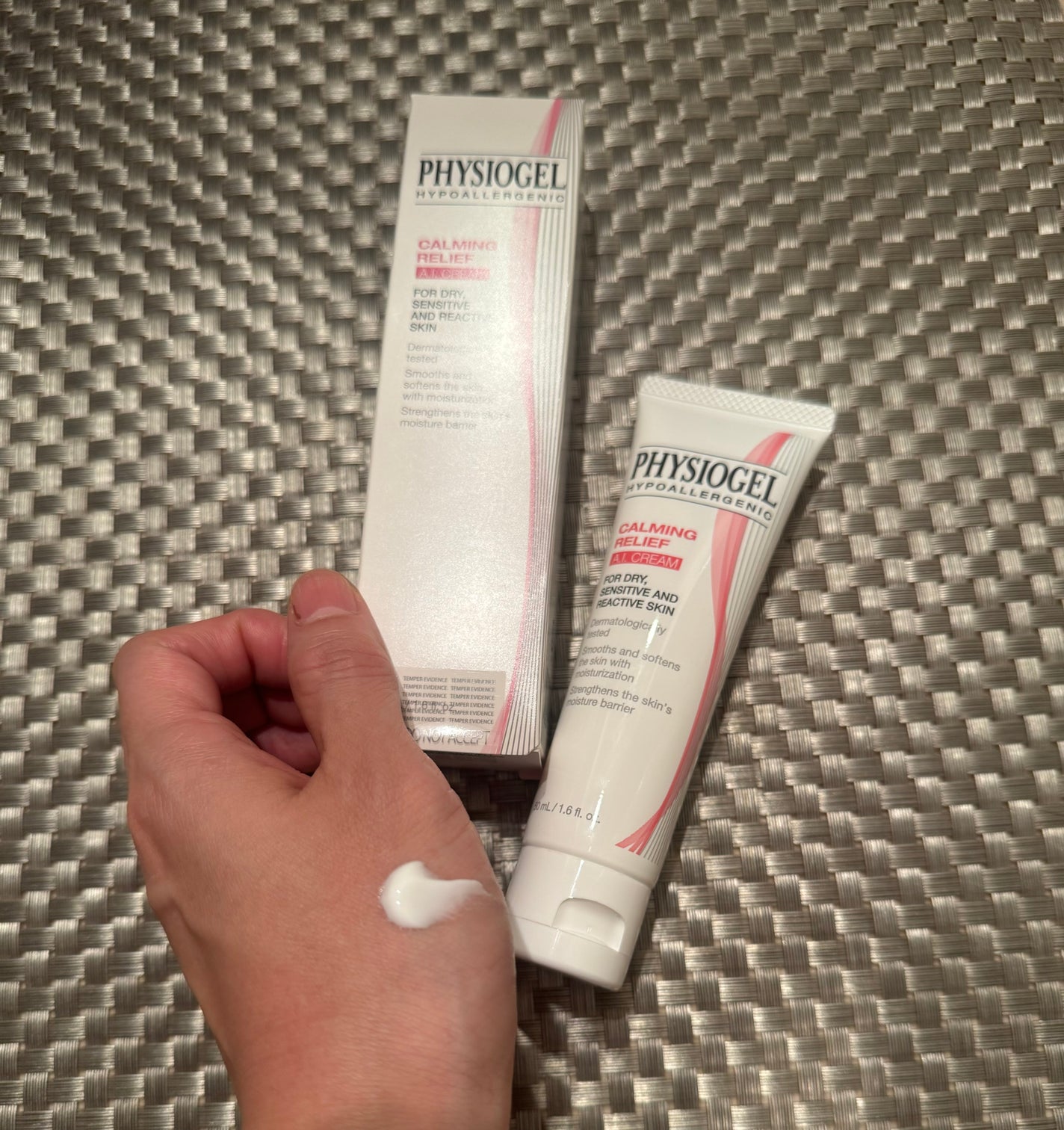 レッドスージングAIクリーム/PHYSIOGEL/フェイスオイルを使ったクチコミ(2枚目)